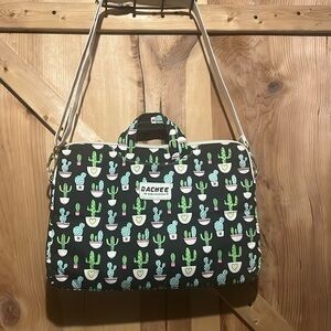 Dachee canvas cactus computer tote adjustable straps big pockets and very clean
